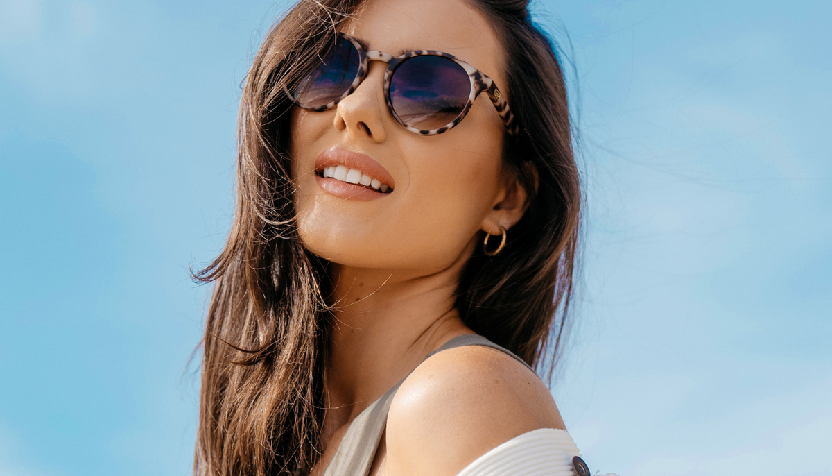 The Top 10 Unisex Sunglass Styles Anyone Can Wear  Fashion sunglasses,  Sunglasses, Round mirrored sunglasses